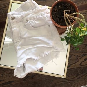 SOLD‼️High waisted white jean shorts